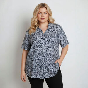 Talbots 14 White and Black Leopard Short Sleeve Button Down Shirt